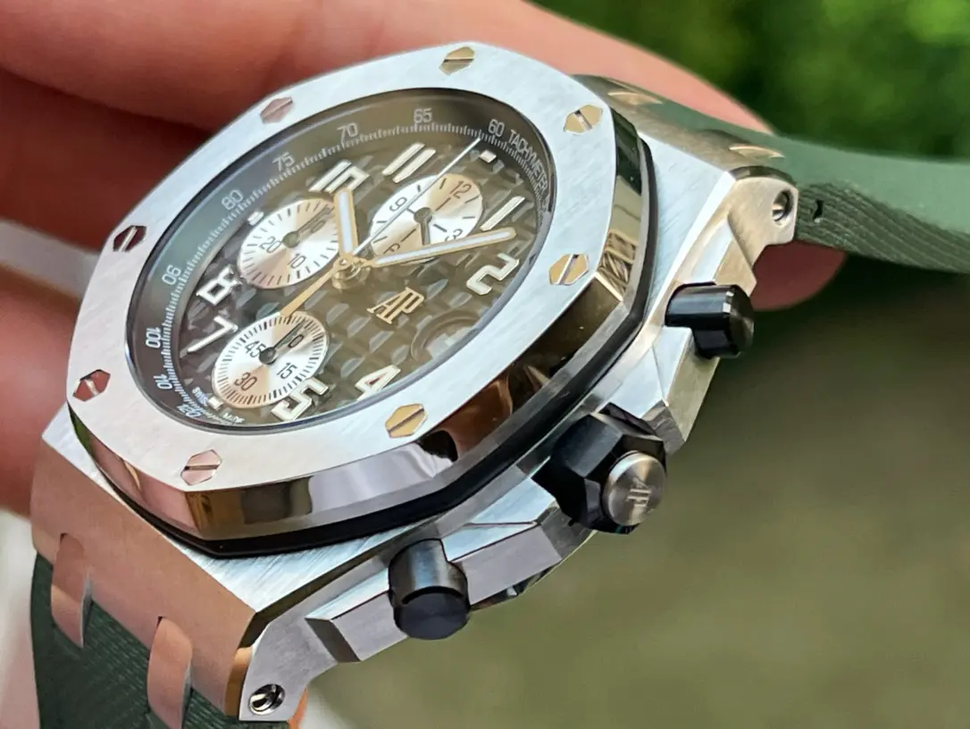 Audemars Piguet Royal Oak Offshore Chronograph Titanium Green Dial 42mm Ref. 26238TI.OO.A056CA.01 - Image 7