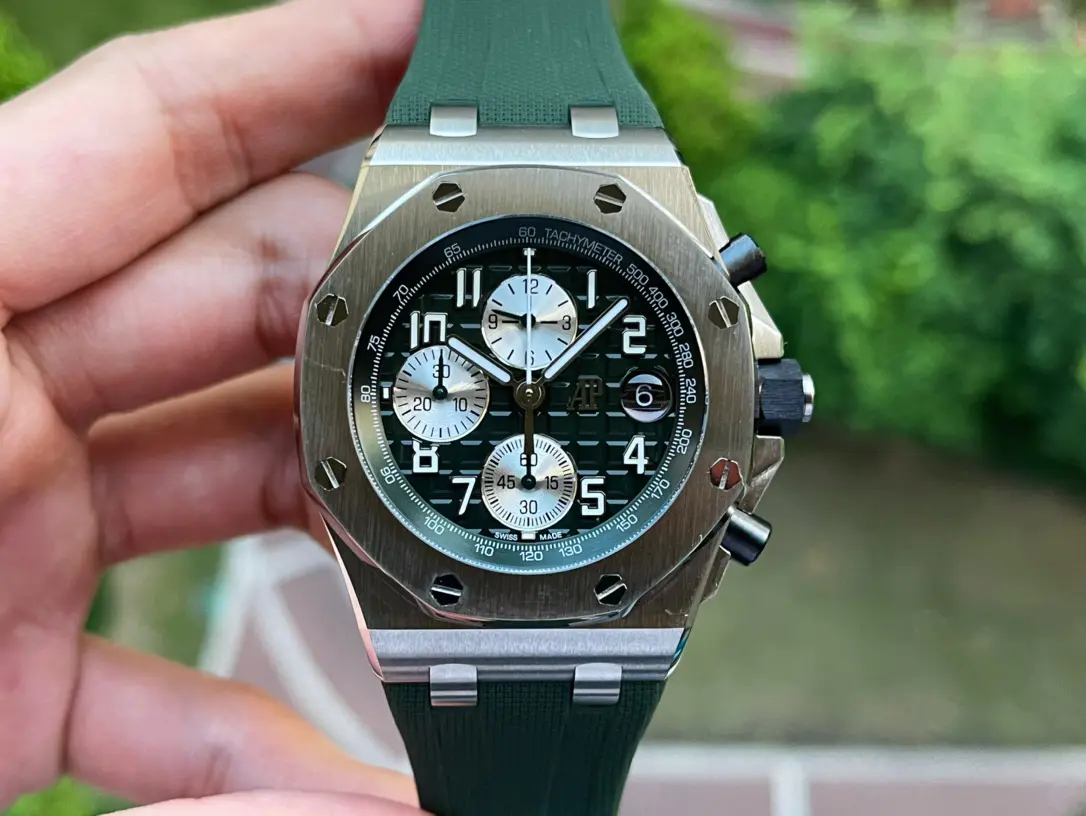 Audemars Piguet Royal Oak Offshore Chronograph Titanium Green Dial 42mm Ref. 26238TI.OO.A056CA.01 - Image 3
