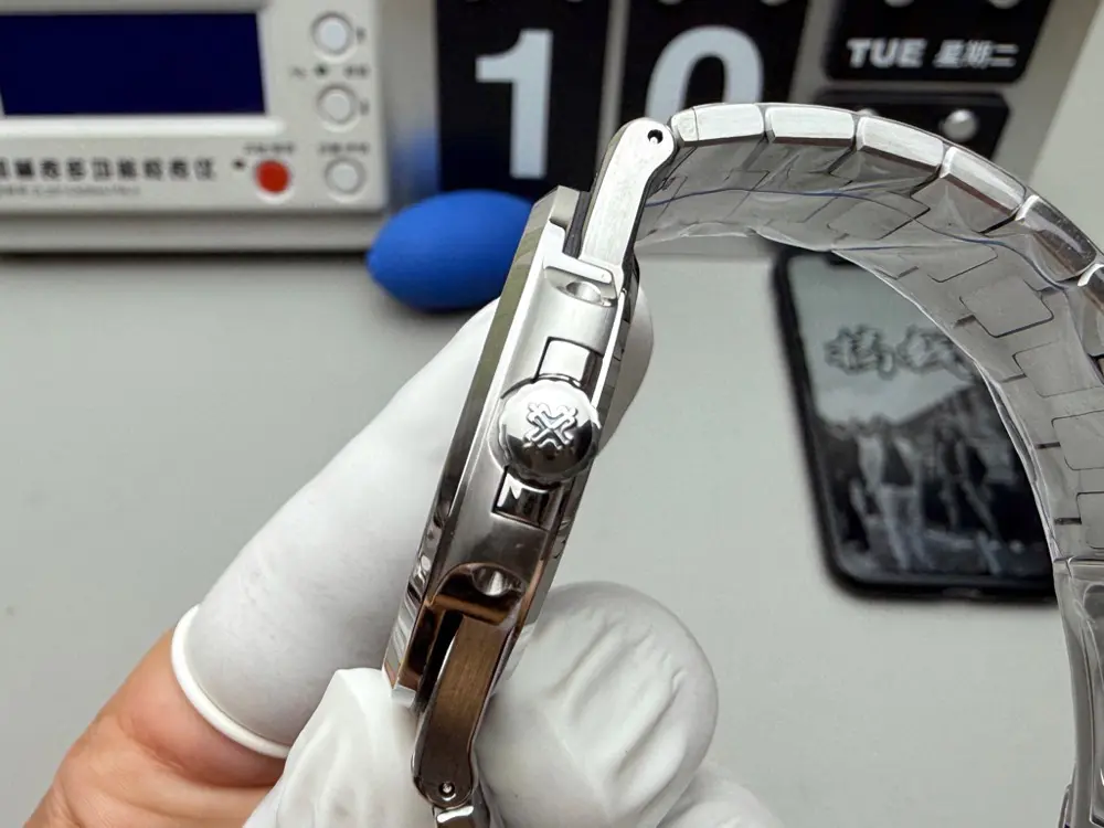 Patek Philippe Nautilus 5711/1A-010 - Image 7