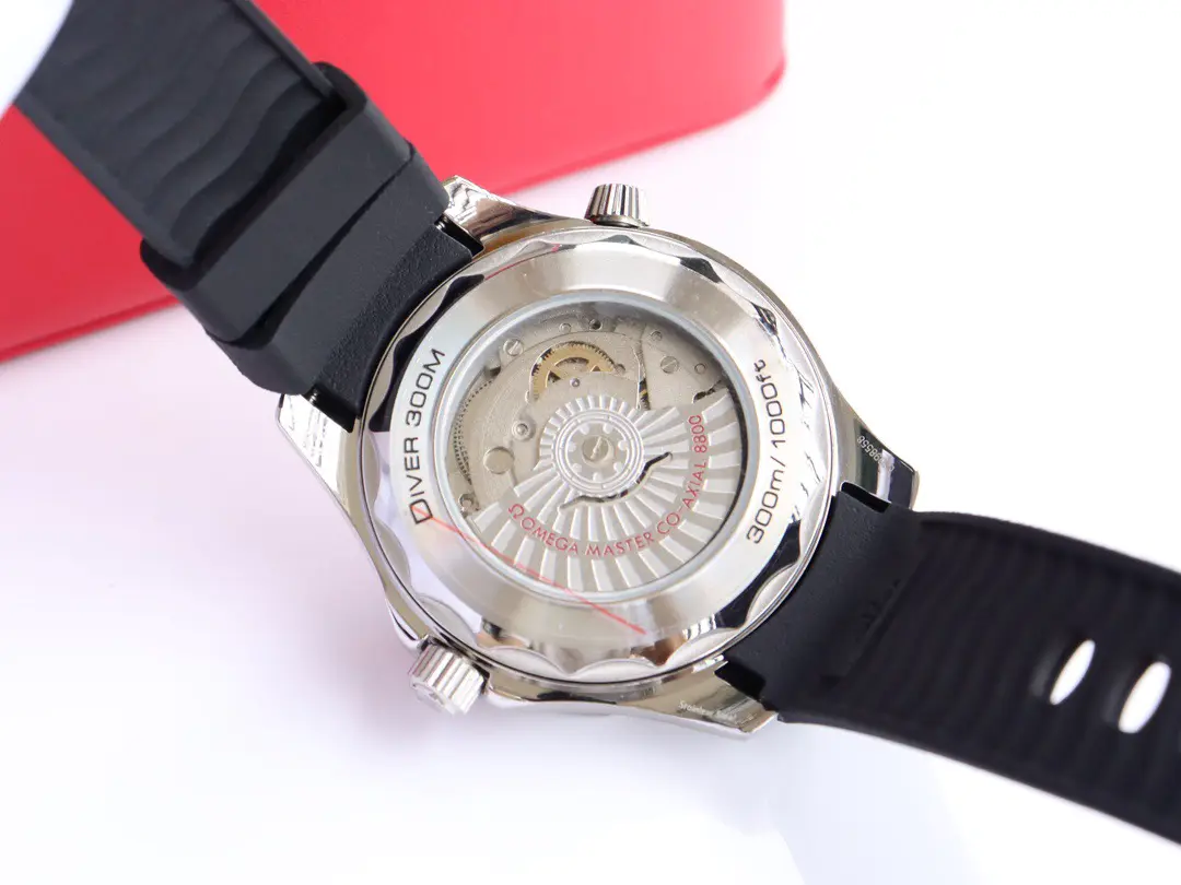 Omega Seamaster Diver 300m Steel White Dial 42mm Ref. 210.32.42.20.04.001 - Image 4