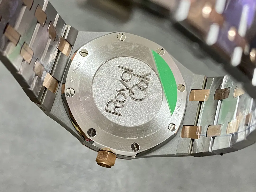 Audemars Piguet Royal Oak Selfwinding Rose Gold and Steel White Dial 37mm Ladies Watch (Reference #15450SR.OO.1256SR.01) - Image 8