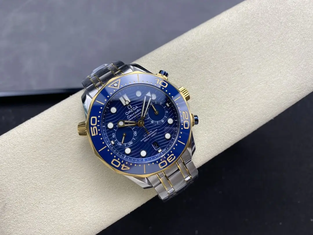 Omega Seamaster Diver 300m Steel Blue Dial 44mm Ref. 210.20.44.51.03.001 - Image 4