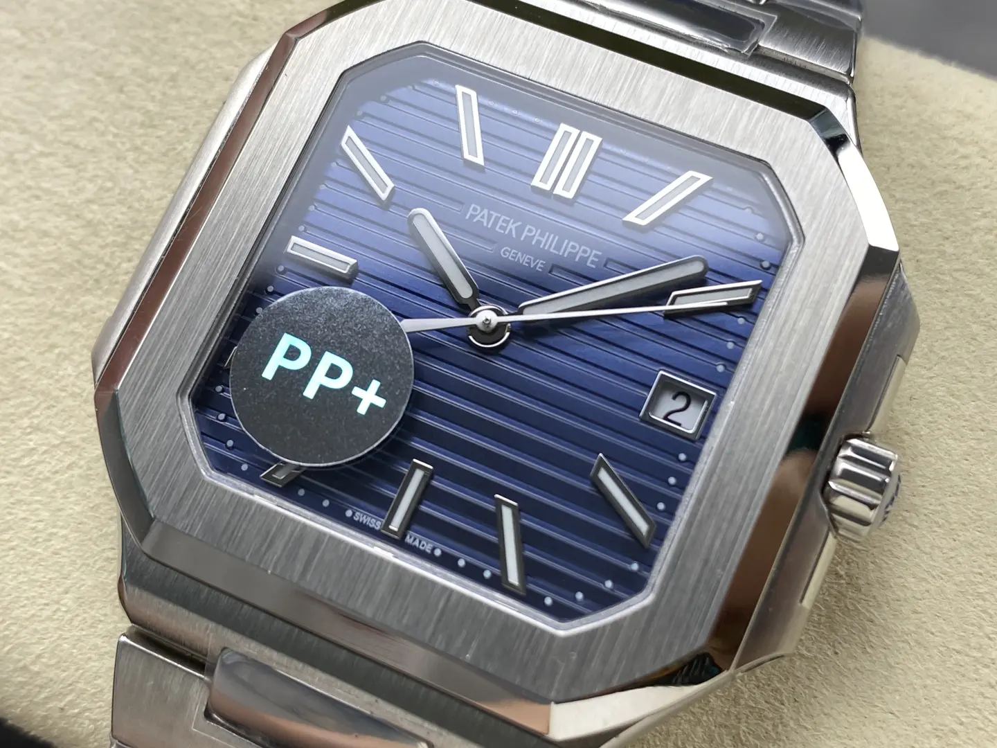 Patek Philippe Cubitus Blue Dial 40mm Ref. 7128/1G-001 - Image 4