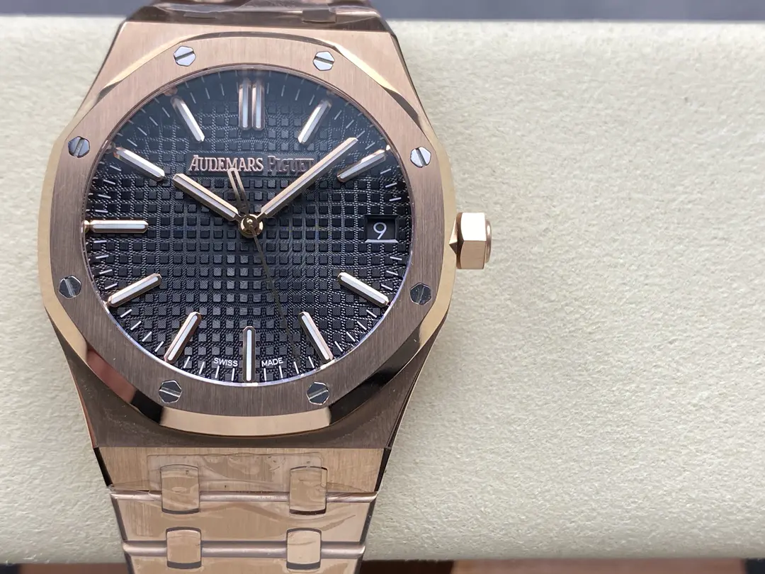 Audemars Piguet Royal Oak Selfwinding Rose Gold Black Dial 41mm Ref. 15510OR.OO.1320OR.04 - Image 2