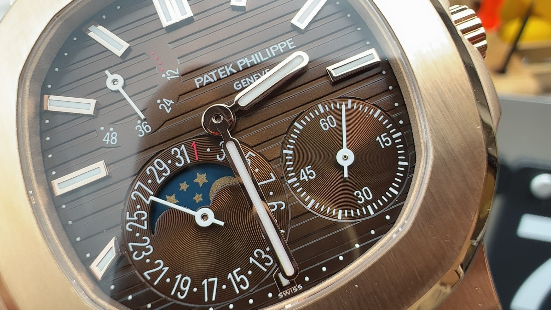 Swiss movement 1:1 super clone-Patek Philippe Nautilus Moon Phase Rose Gold Watch 5712/1R-001 - Image 4