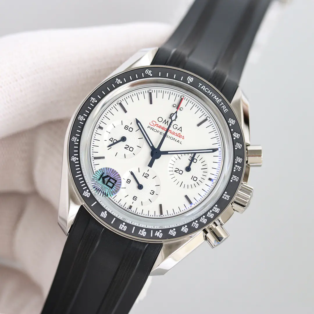 Omega Speedmaster Professional Moonwatch Steel White Dial 42mm Ref. 310.32.42.50.04.001 - Image 4