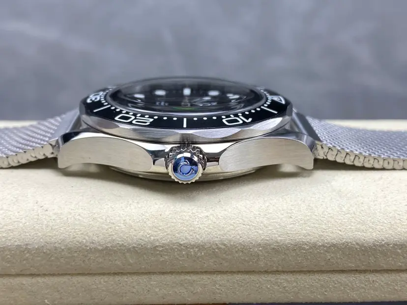 Omega Seamaster Diver 300m Steel Black Dial 42mm Ref. 210.30.42.20.01.010 - Image 2