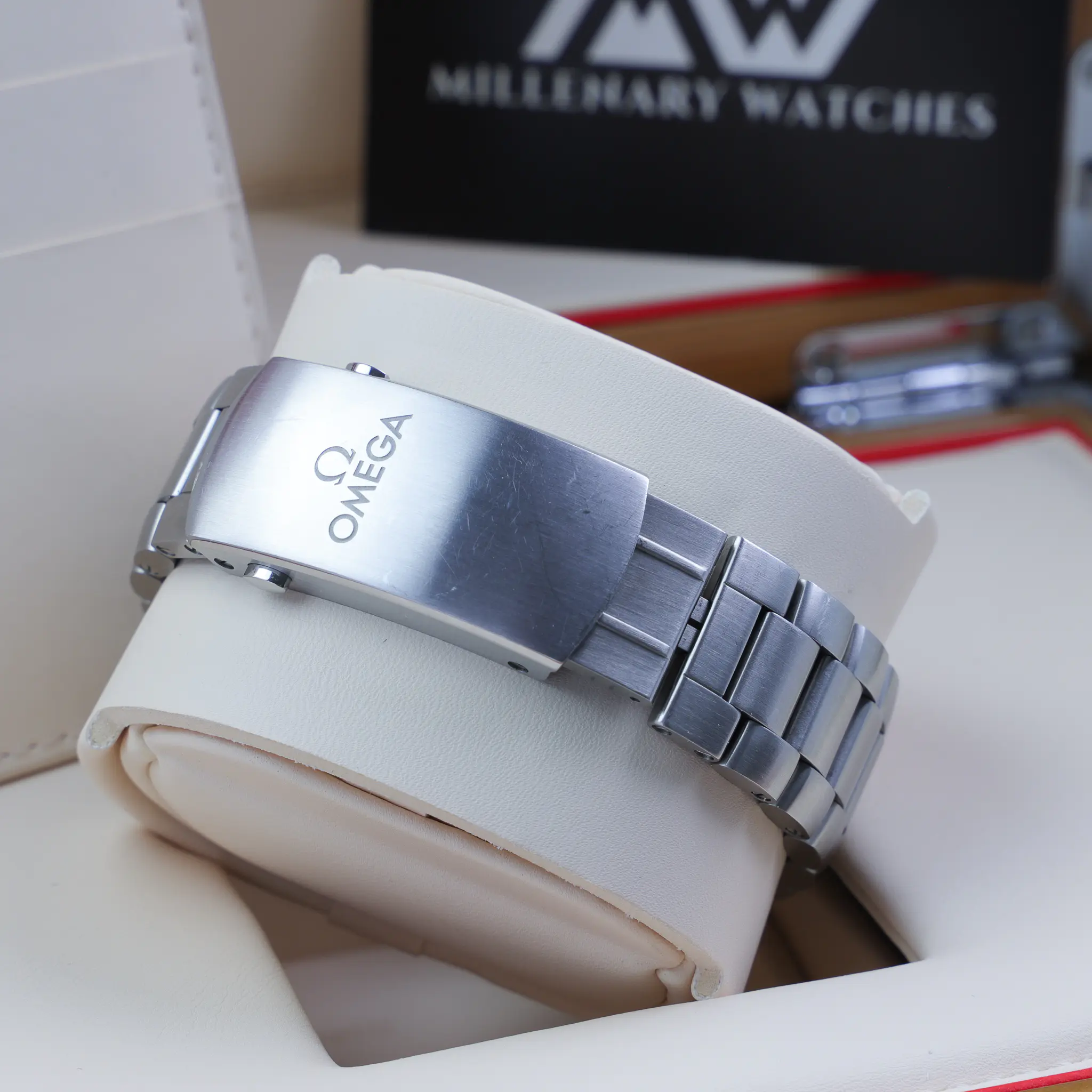 Omega Seamaster Planet Ocean 600m 45.5mm - 215.30.46.51.01.001 - Image 7