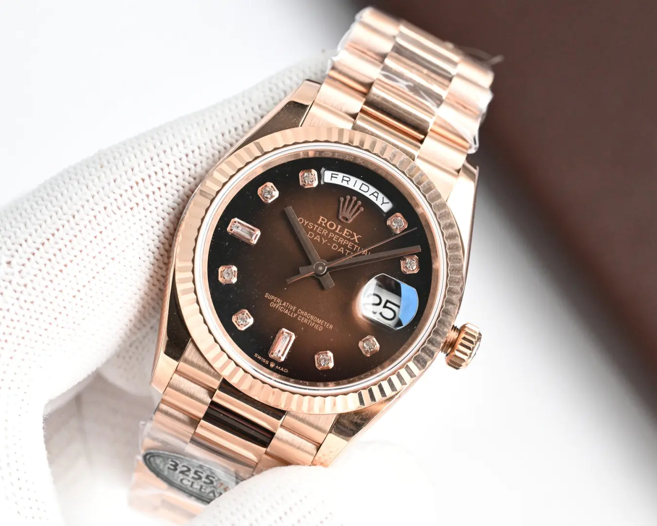 Rolex Day-Date 36mm 128235-0037 Rose gold - Image 3