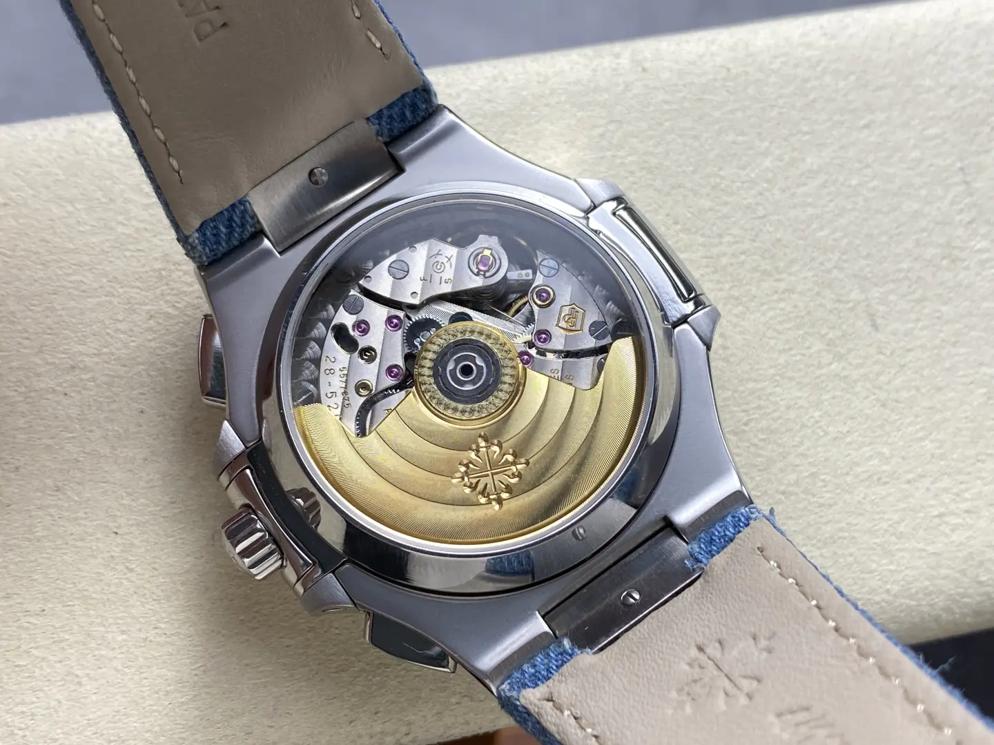 Patek Philippe Sport Elegance Series 5980/60G-001 - Image 6