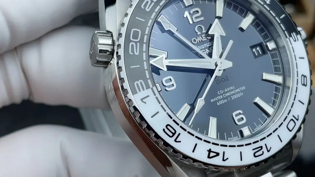 Omega Seamaster Planet Ocean 600m 43.5mm 215.30.44.22.01.001 - Image 4
