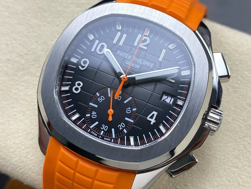 Patek Philippe AQUANAUT Series 5968A-001 - Image 4