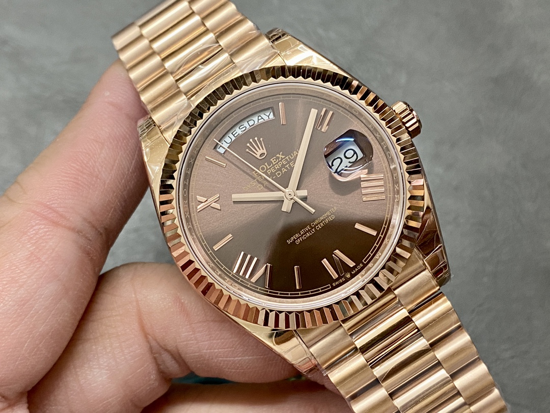 Rolex Day-Date 40mm m228235-0002 - Image 3