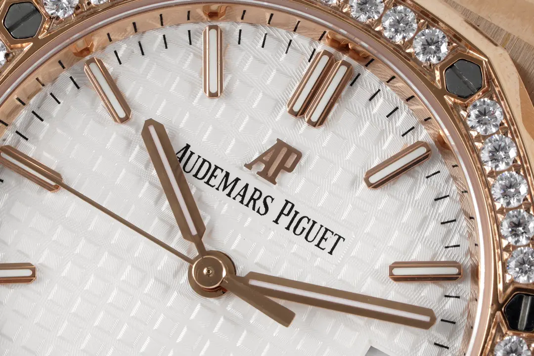 Audemars Piguet Royal Oak Rose Gold Diamond Silver Dial 34mm Ref. 77351OR.ZZ.1261OR.01 - Image 7