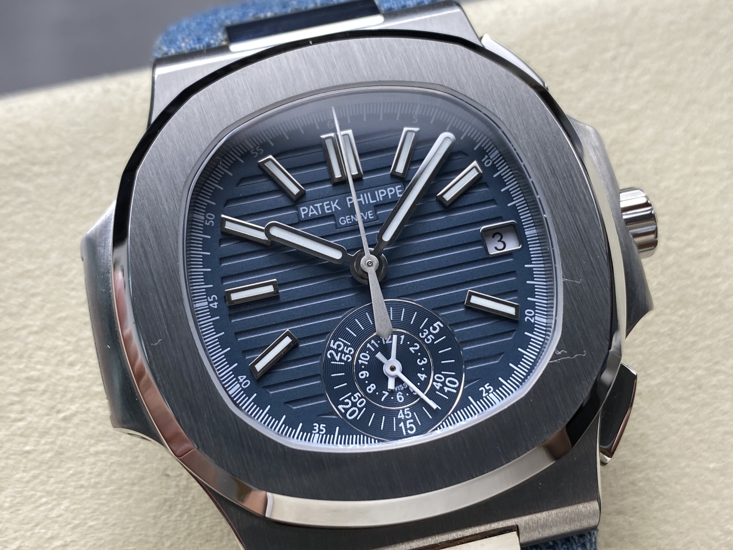Patek Philippe Sport Elegance Series 5980/60G-001 - Image 3