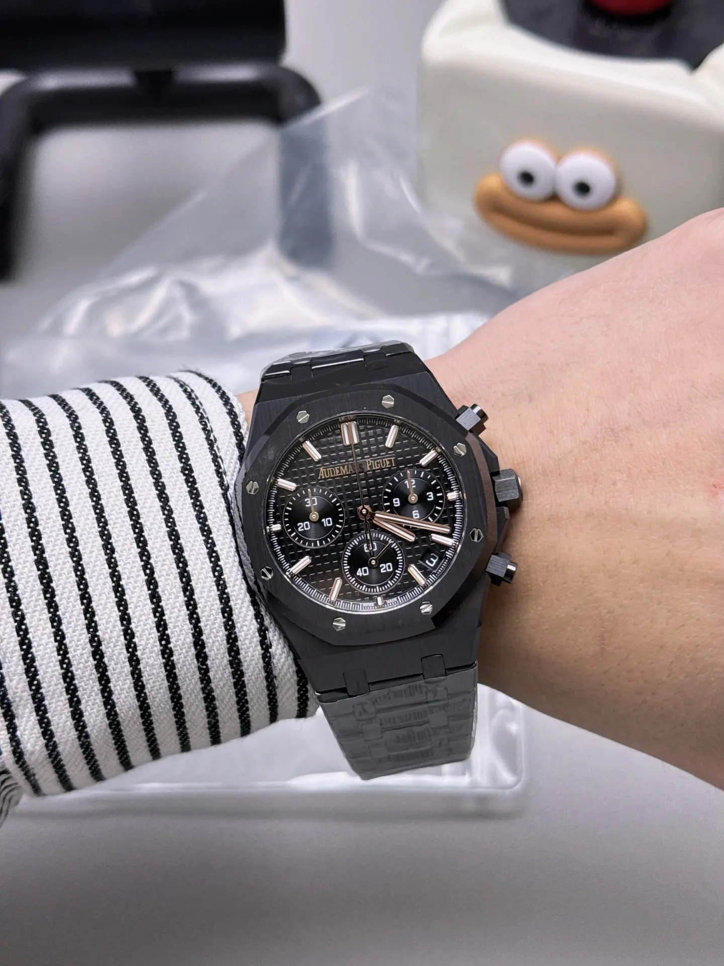 Audemars Piguet Royal Oak Chronograph Ceramic Black Dial 41mm Ref. 26240CE.OO.1225CE.02 - Image 7