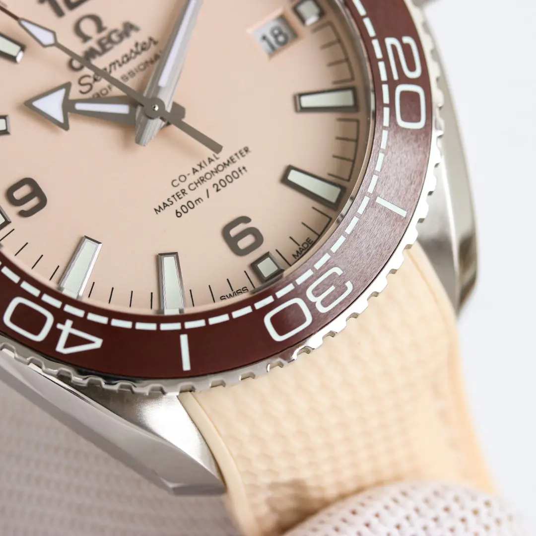 Omega Seamaster Planet Ocean 600m 43.5mm 215.32.44.21.09.001 - Image 6