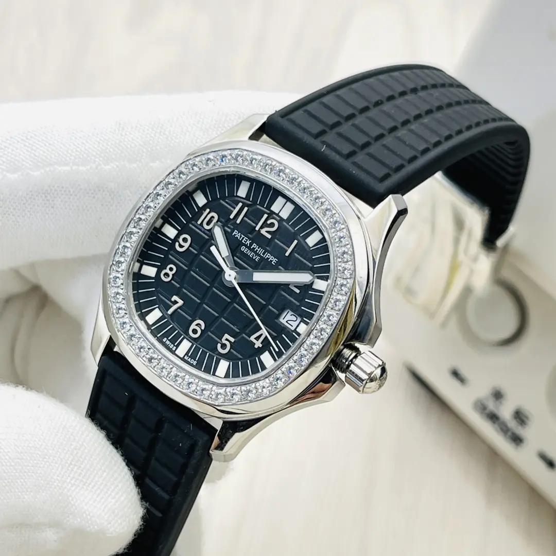 Patek Philippe Aquanaut Ladies Watch 5067A-001 - Image 4