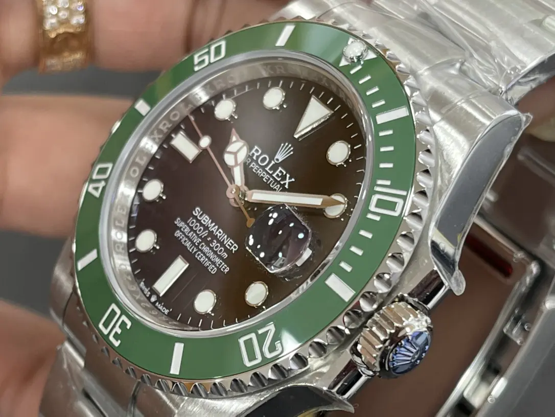 Rolex-Submariner-m126610lv-0002 - Image 6
