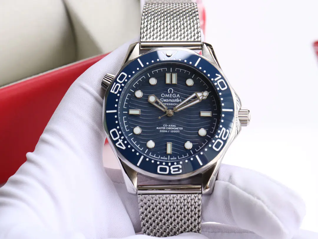 Omega Seamaster Diver 300m "James Bond 60th Anniversary" Steel Blue Dial 42mm Ref. 210.30.42.20.03.002 - Image 2