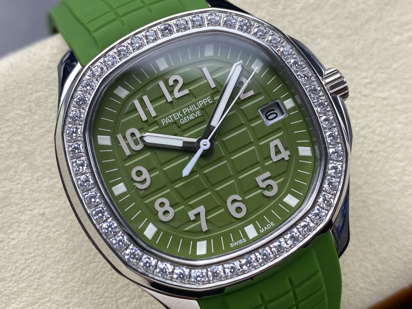 Patek Philippe Aquanaut Watch 5267/200A-011 - Image 3