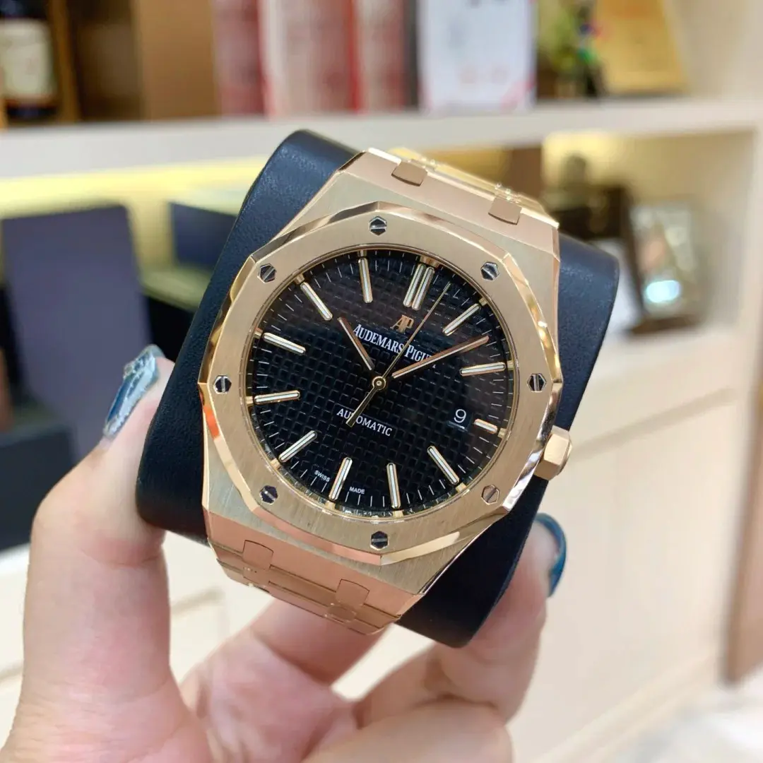 Audemars Piguet Royal Oak 15400OR.OO.12200OR.01 - Image 4
