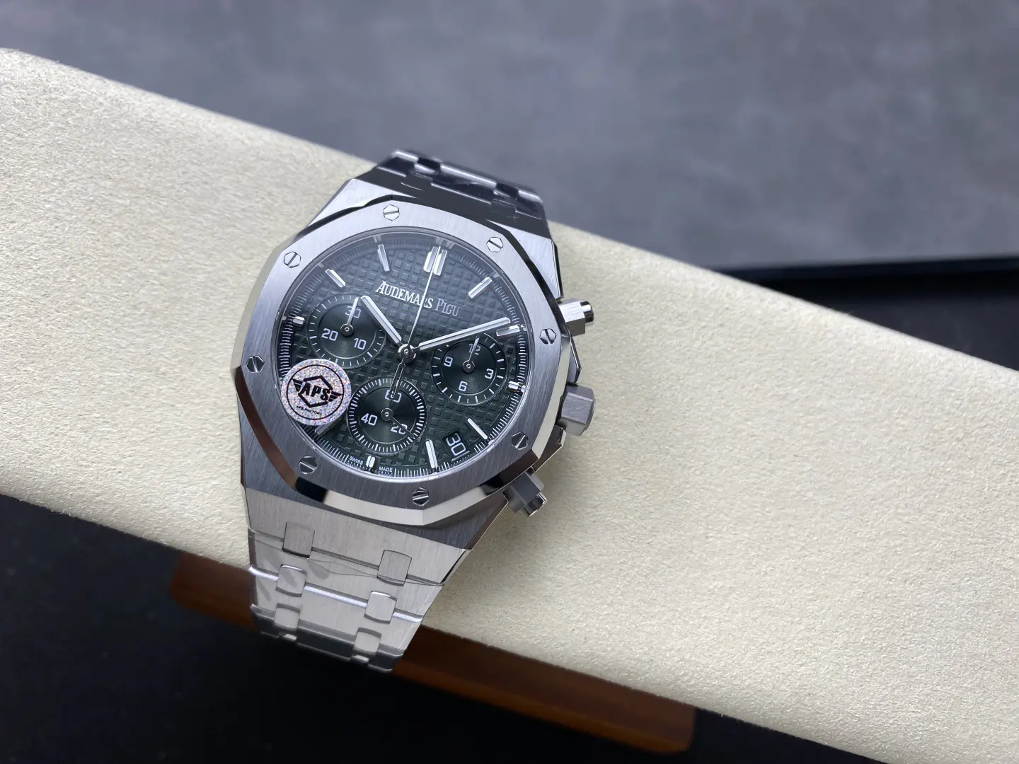 Audemars Piguet Royal Oak Chronograph Steel Green Dial 41mm Ref. 26240ST.OO.1320ST.08 - Image 7