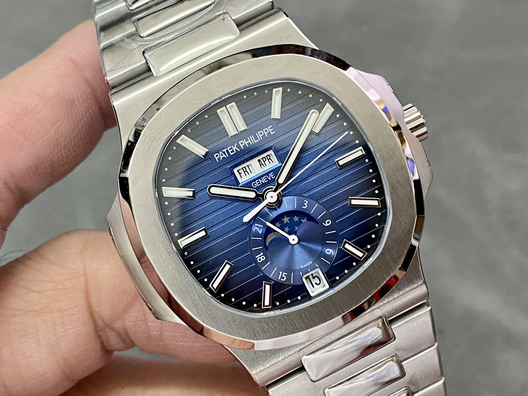 Patek Philippe Sports Elegance Series 5726/1A-014 - Image 3