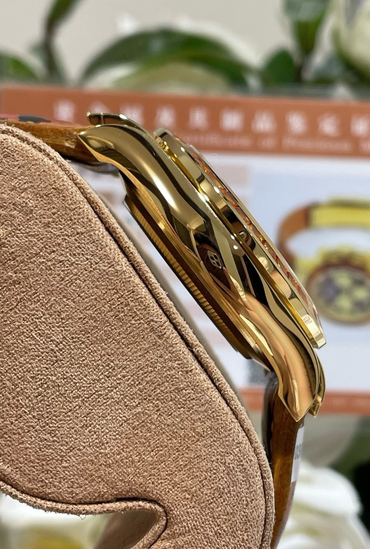 Rolex Cosmograph Daytona wristwatch, 40mm, 18K yellow gold material, Model: 116598 SACO - Image 5